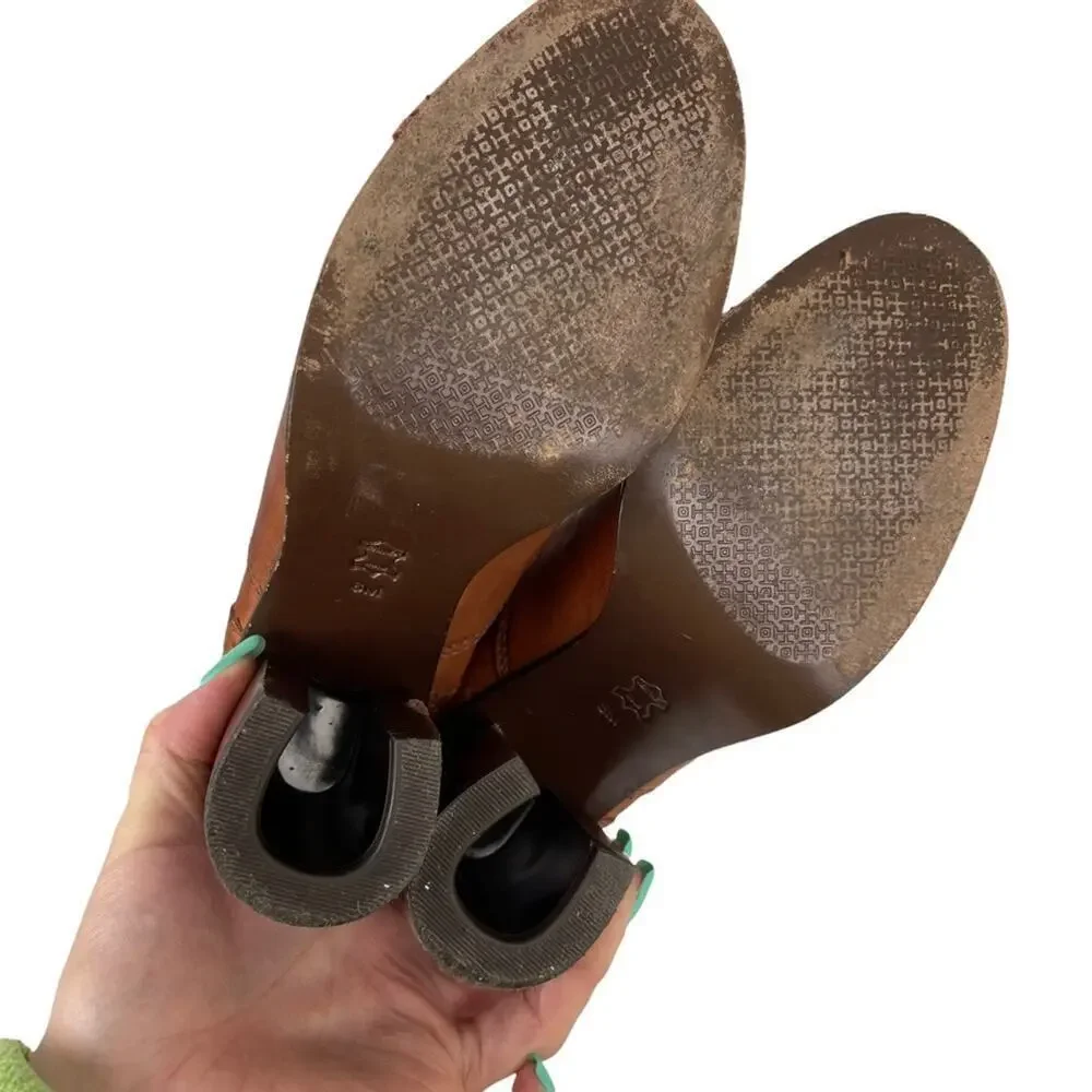 TORY BURCH Womens Size 8 Huxley Brown Leather Ankle Boots Tassel Zipper Shoes